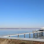 Grand Seeschloesschen Sea Retreat & ホテル ティメンドルファー・シュトラント
