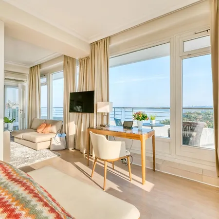 Grand Seeschloesschen Sea Retreat & Hotel Timmendorfer Strand
