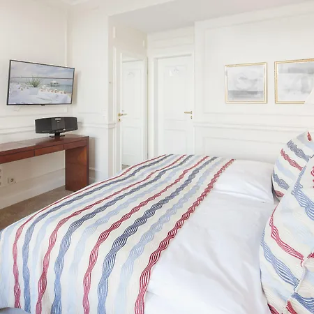 Отель Grand Seeschloesschen Sea Retreat & 5*