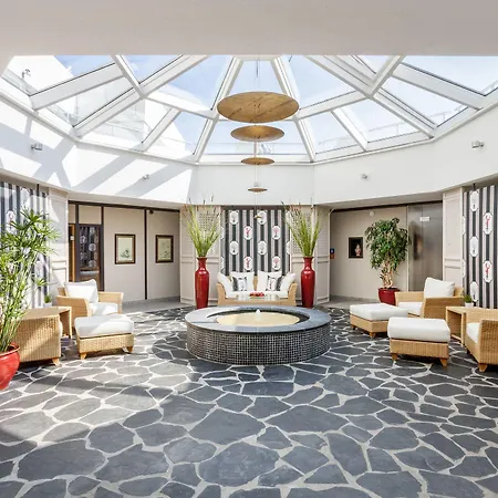 Отель Grand Seeschloesschen Sea Retreat & 5*