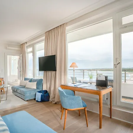 Grand Seeschloesschen Sea Retreat & 티멘도르프스트랜드